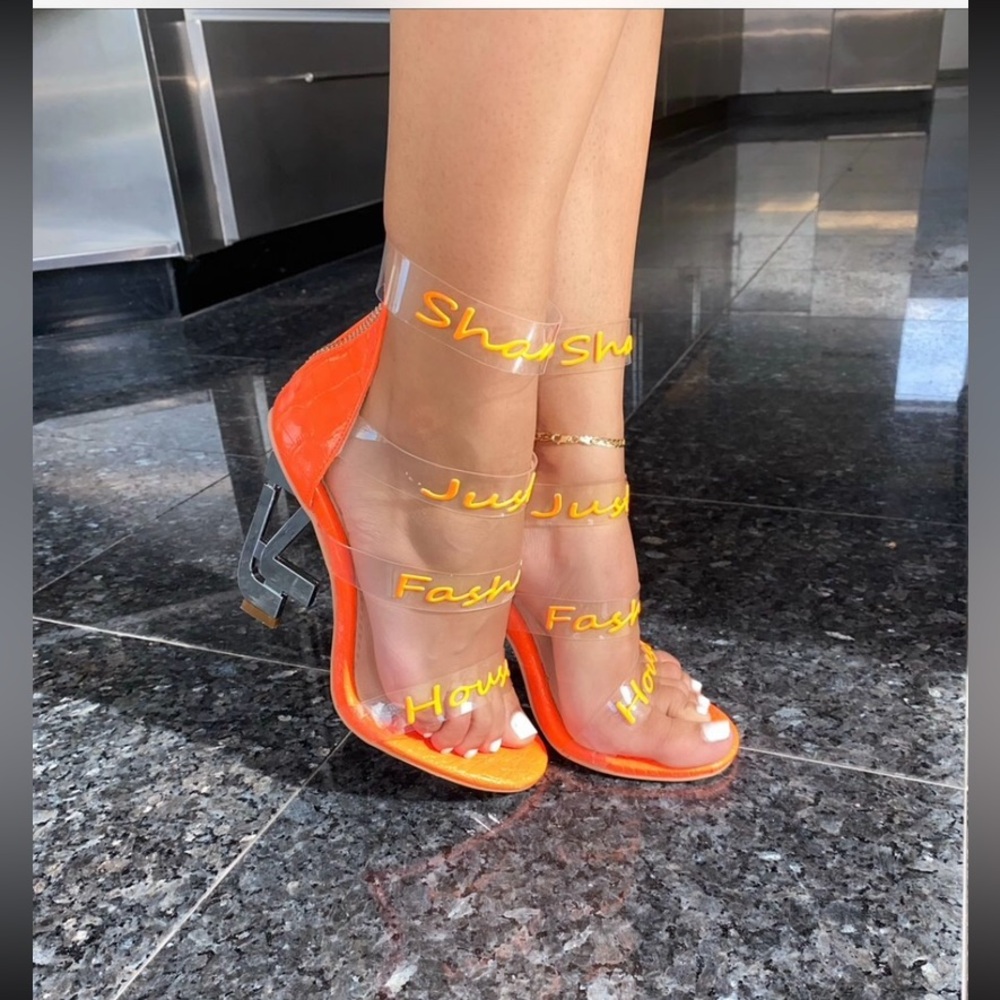 Shane Justin Fashion House Heels Orange size 7 in box/dustbags
